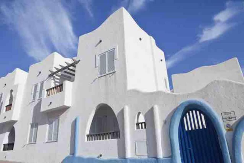Apartamento a 2 minutos andando a la playa. La Isleta del Moro Exterior foto